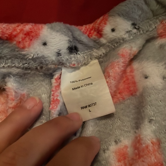 Fuzzy pajama pants with polar bear pattern. - Picture 3 of 3